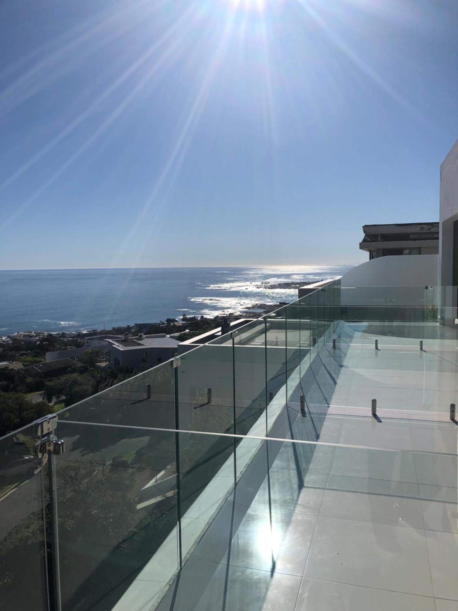 Camps Bay Blue Self-Catering Studios Ciudad del Cabo Exterior foto